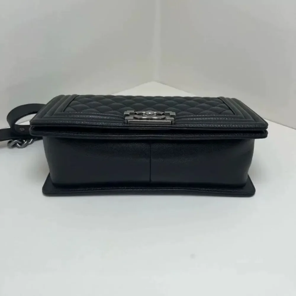 CHANEL brand color
